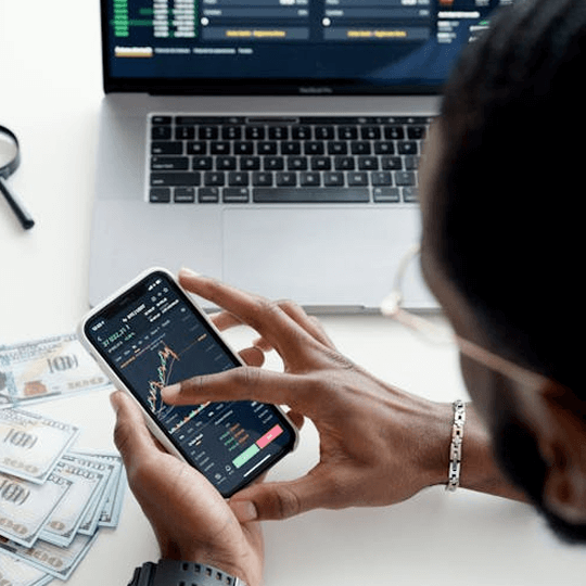 BitCode Nexora Krypto-Investment-Experten-Team